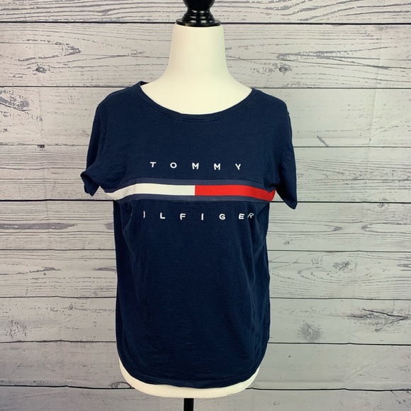 Tommy Hilfiger T-shirt - Picture 1 of 6